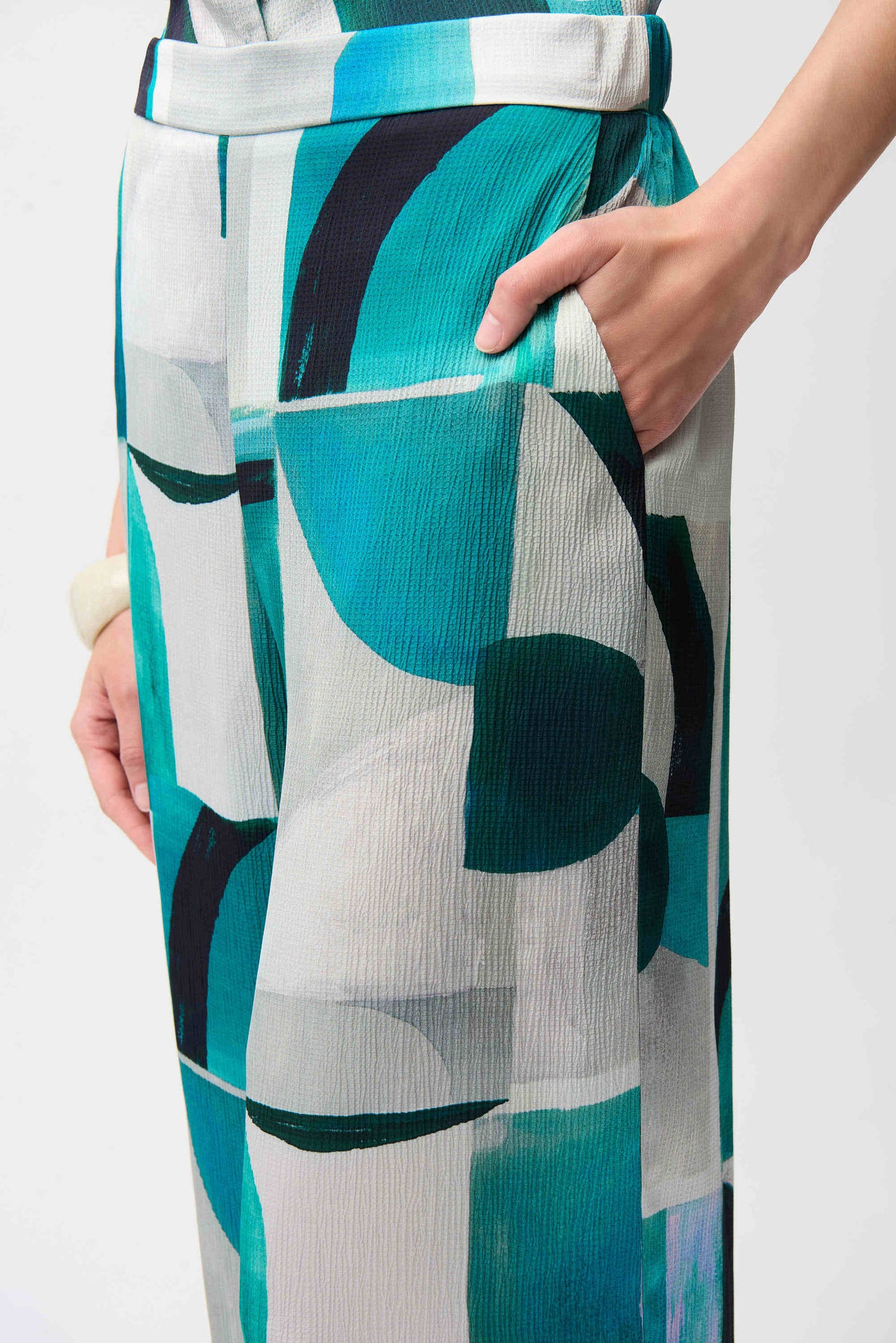 Joseph Ribkoff Textured Satin Geometric Print Wide Leg Pull-On Pants